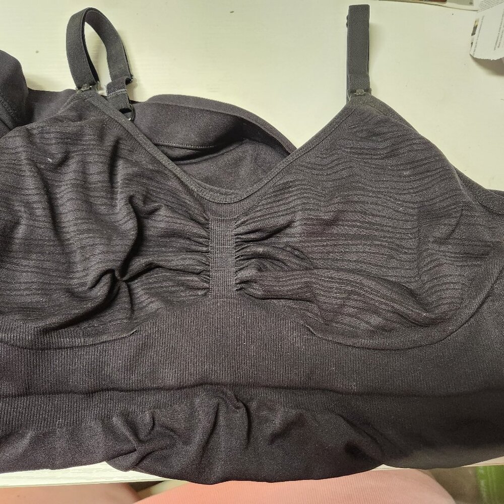 Kindred Bravely Sublime® Hands-Free Pumping & Nursing Tank XL black